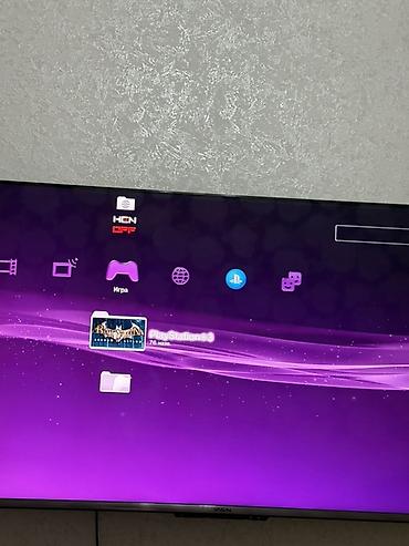 кастомная: PlayStation 3 с установленным кастомным меню XMB и предустановленными — 1