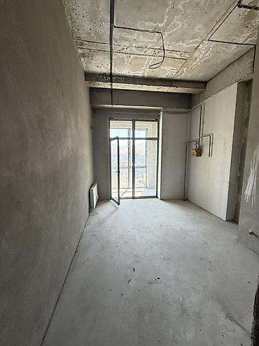 жильё: 2 комнаты, 75 м², Асанбай мкр 18 этаж, ПСО (под самоотделку) — 6