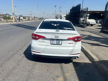 экран саната: Hyundai Sonata: 2016 г., 2.4 л, Автомат, Бензин — 2