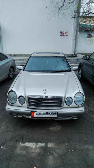 Mercedes-Benz: Mercedes-Benz : 1996 г., 2.3 л, Автомат, Бензин, Седан