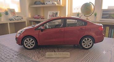 555: Kia, 2013 il, 1:18, Dəmir — 2