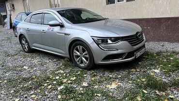 Renault: Renault : 2018 г., 2 л, Автомат, Газ, Седан