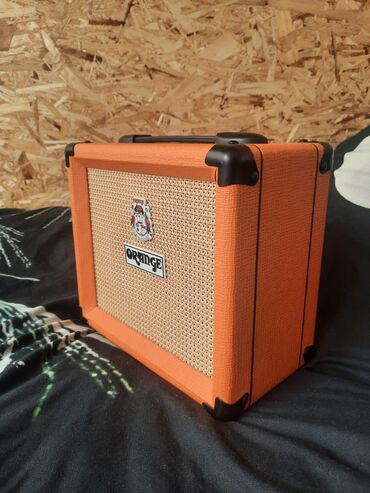 бас гитара: Orange Crush12+оведрайв. Фирмовый звук! Фирмовый вид!