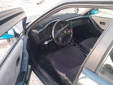 Audi: Audi 80: 1992 г., 2 л, Механика, Бензин, Седан — 5