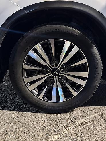 subaru oudback: Mitsubishi Outlander: 2020 г., 2.4 л, Вариатор, Бензин, Кроссовер — 7
