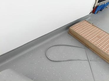 Напольные работы: Укладка пола, Монтаж напольных плинтусов, Укладка теплого пола | Паркетная доска, Наливные полы, Кварц-винил Больше 6 лет опыта — 7