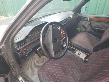 авто машина под выкуп: Mercedes-Benz W124: 1991 г., 2 л, Механика, Бензин, Седан