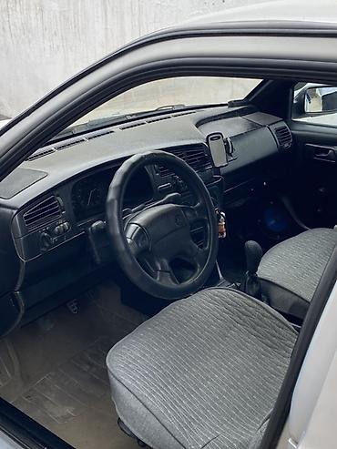 golf b4: Volkswagen Golf: 1992 г., 1.8 л, Механика, Бензин, Хэтчбэк — 3