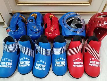 Шлемы: Экипировка для таэквондо/кикбоксинга TOP TEN (ITF) Состав набора: - — 1