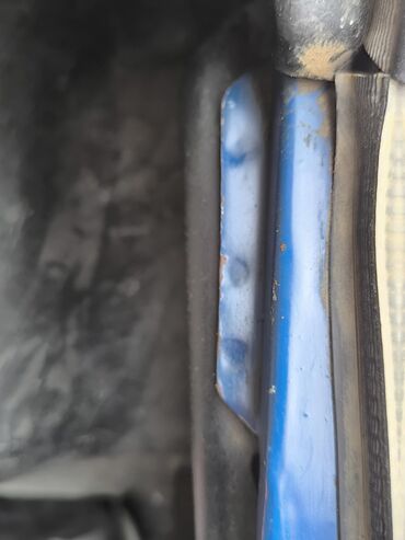 VAZ (LADA): VAZ 2107, mavi rəngli sedan Xüsusiyyətlər: - Kuzov: sedan, klassik — 19