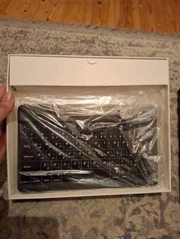 Klaviaturalar: Məhsul: Simsiz/Bluetooth klaviatura (ərəb/fars əlavəli ikidilli klaviş — 6