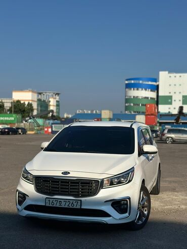 свежепригнанный: Kia Carnival: 2020 г., Минивэн
