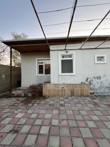 Uzunmüddətli kirayə evlər: 100 kv. m, 3 otaqlı, Su, Kombi, İnternet — 13