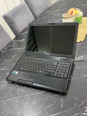 Kompüter və noutbuk aksesuarları: Toshiba, 11.6 ", Intel Core i3, 512 GB