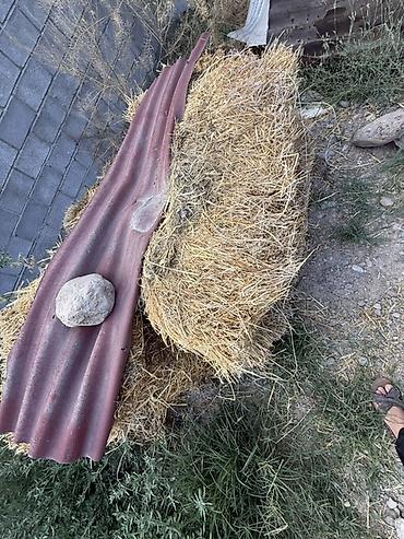 упаков: Саман сатылат Бишкек 4тук бар 140сом Тюк соломы Таксиден салып — 3