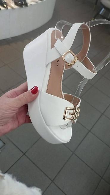 39 rimski broj: 06. Proleće je tu Stigli su nam novi modeli Dostupni brojevi 36-41 — 1