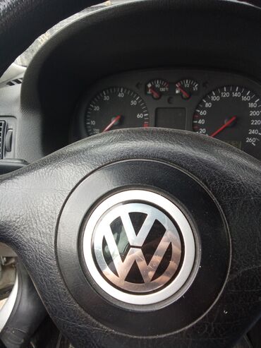 Volkswagen: Volkswagen Golf GTI: 1999 г., 1.6 л, Механика, Бензин, Седан
