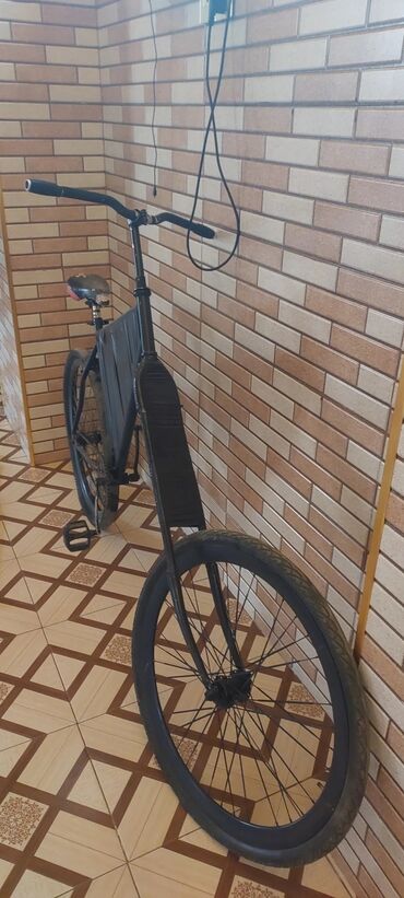 трехколесный велосипед с ручкой: Şəhər velosipedi 26", sürətlərin sayı: 1