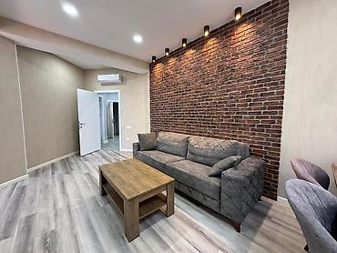 kiraye ev quba: İcarəyə verilir 2 otaqlı yeni tikili 100 m², Gənclik m. Kateqoriya — 4