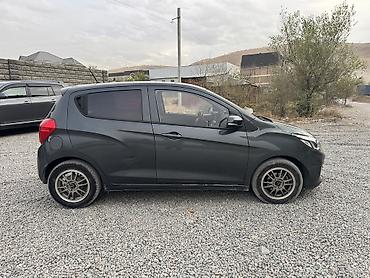 Chevrolet: Chevrolet Spark: 2018 г., 1 л, Вариатор, Бензин, Хэтчбэк — 5