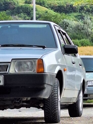 VAZ (LADA): VAZ (LADA) 21099: 1.5 l | Sedan — 4