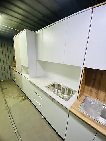 silver kitchen: Кухонные гарнитуры в современном минималистичном стиле. Ширина 2 м — 10