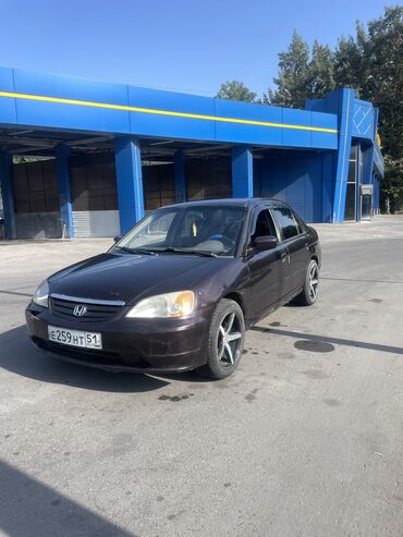 срочно продать машину: Honda Civic: 2001 г., 1.7 л, Автомат, Газ, Седан