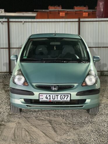 ош жаз: Honda Jazz: 2003 г., 1.3 л, Механика, Бензин, Хетчбек