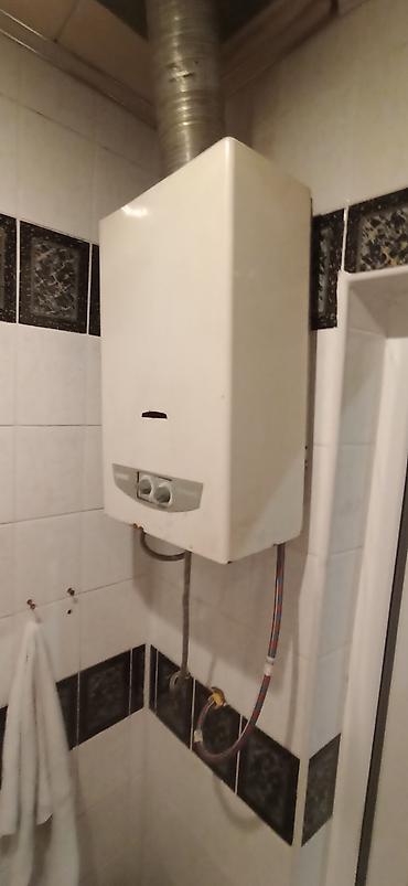 Uzunmüddətli kirayə evlər: Kirayə üçün həyət evi - Geniş həyətli, daş hasarlı sahə: paltar asmaq — 3