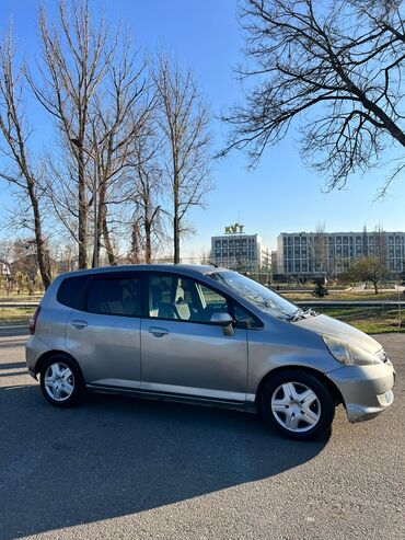 автобазар авто: Honda Fit: 2003 г., 1.3 л, Вариатор, Бензин, Хэтчбэк