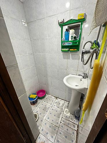 Продажа полдома: Продаётся жилой дом/часть дома барачного типа с меблированными — 10