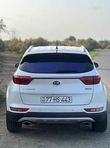 Kia: Kia Sportage: 2 l | Krossover — 17