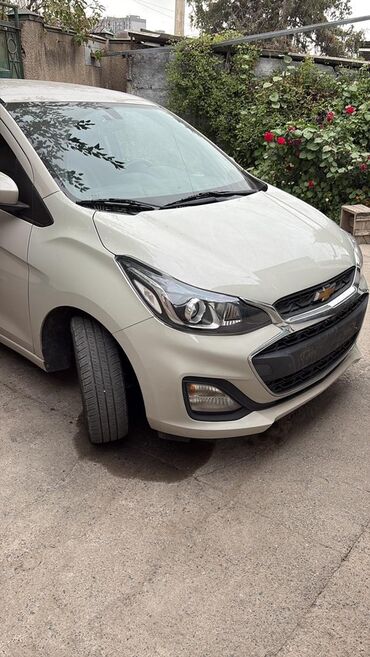 свежепригнанный: Chevrolet Spark: 2019 г., 1 л, Бензин, Хэтчбэк