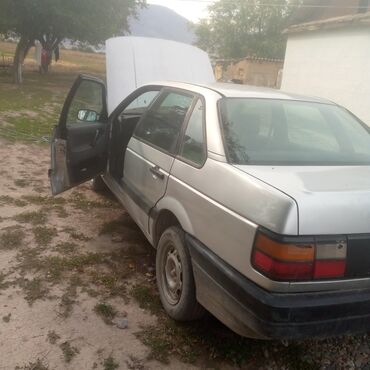 авто 150000: Volkswagen Passat CC: 1990 г., 1.8 л, Механика, Бензин, Седан