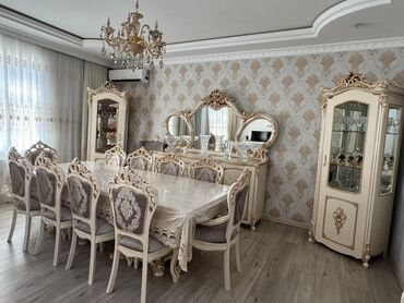 Матрасы: Б/у, Журнальный стол, Комод, Стол и стулья