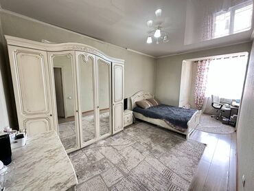 гостиная мебель в бишкеке: 3 комнаты, 95 м², Индивидуалка, 2 этаж, Косметический ремонт