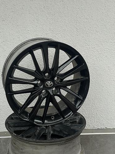 купить шины на тойота камри: Литые Диски R 19 Toyota, Комплект, отверстий - 5, Б/у — 1