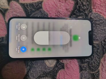 ot və yem üyüdən: IPhone 13, Qara, Simsiz şarj