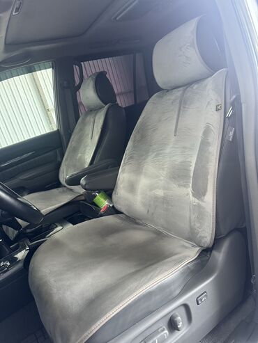 автомобильный держатель: Срочно продаю чехол накидка универсальный почти новый Чехол продаю