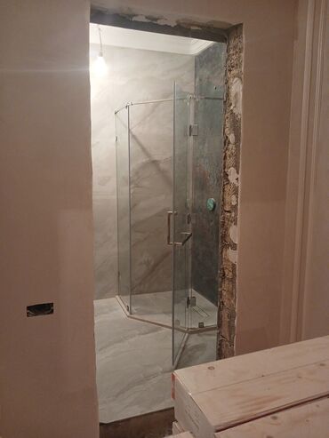 Duş kabinaları, arakəsmələr: Yeni Arakəsmə, Künc üçün, Ödənişli çatdırılma — 2