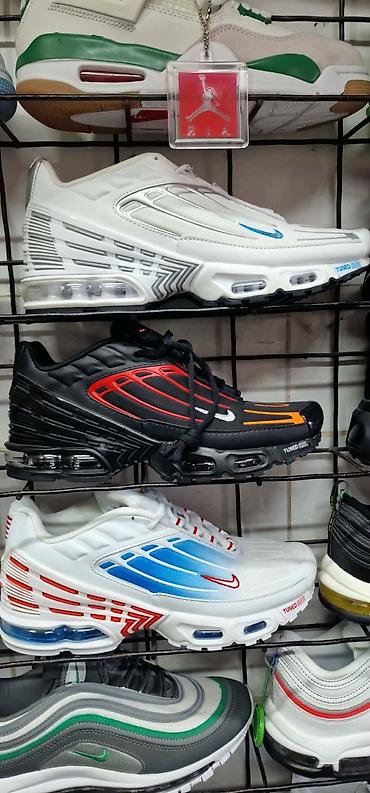 Nike Air Max Plus (Tuned Air) patike – muški model. Original u kutiji