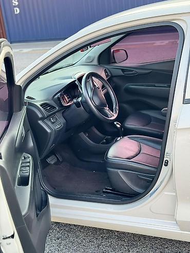 Chevrolet: Chevrolet Spark: 2016 г., Бензин, Хэтчбэк — 12