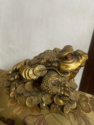 тритоны: Продам лягушку большая. Забрать Ахунбаева Бакаева — 2