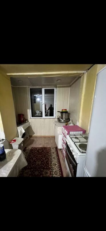 кафе ашкана: 55 кв. м, 3 бөлмө, Унаа токтотуучу жай, Забор, тосулган