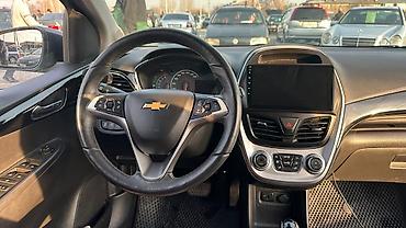 Chevrolet: Chevrolet Spark: 2017 г., 1 л, Автомат, Бензин, Хэтчбэк — 9
