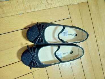 Kids' Footwear: Ballet flats, Size: 27, color - Black