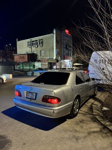Mercedes-Benz: Mercedes-Benz E-Class: 2000 г., 3.2 л, Типтроник, Бензин, Седан at lalafo.kg — 3 Mercedes-Benz: Mercedes-Benz E-Class: 2000 г., 3.2 л, Типтроник, Бензин, Седан — 3