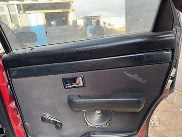 Audi: Audi 100: 1988 г., 1.8 л, Механика, Бензин, Универсал — 9