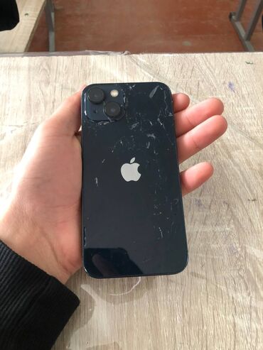 8 айфон: IPhone 13