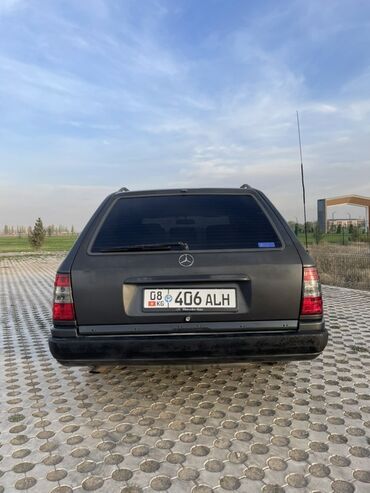 Mercedes-Benz: Mercedes-Benz W124: 1992 г., 2.3 л, Автомат, Бензин, Универсал — 10